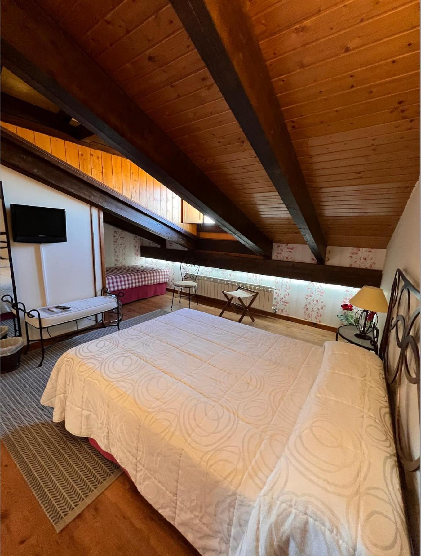 Hotel Rural Restaurante Las Baronas Santa Cruz de la Salceda Ngoại thất bức ảnh