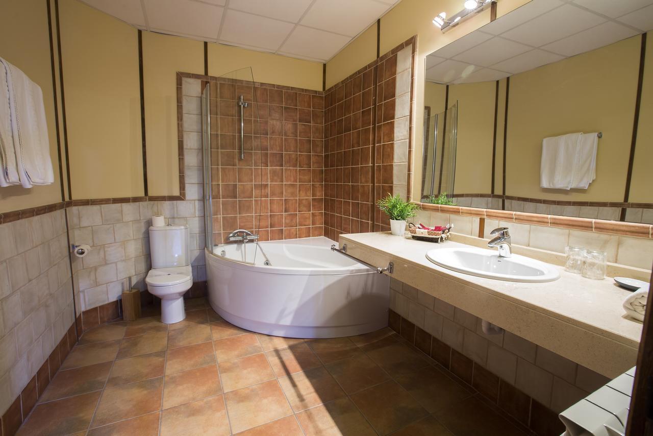 Hotel Rural Restaurante Las Baronas Santa Cruz de la Salceda Ngoại thất bức ảnh
